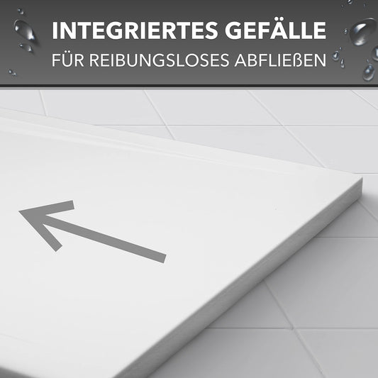 Detailansicht einer Duschwanne mit integriertem Gefälle für zuverlässigen Wasserablauf