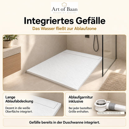 Weiße SMC-Duschwanne mit integriertem Gefälle, langer Ablaufabdeckung und enthaltener Ablaufgarnitur.