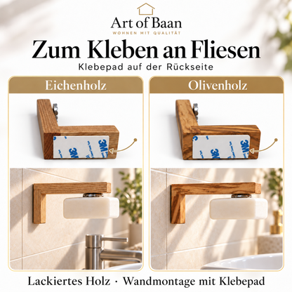 Seifenhalter aus Eichenholz und Olivenholz mit rückseitigem Klebepad sowie montiert an einer Fliesenwand mit weißer Seife.